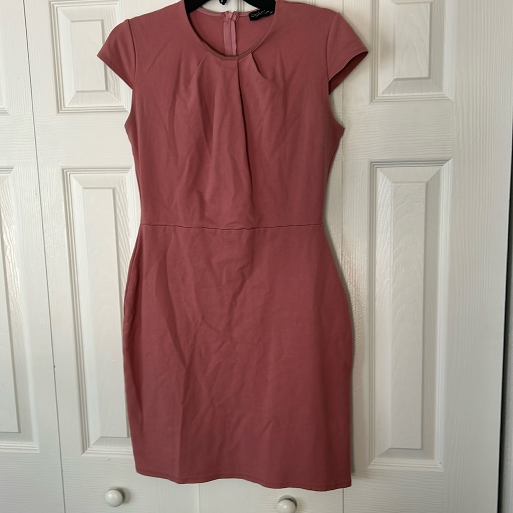 Dress code Large dress